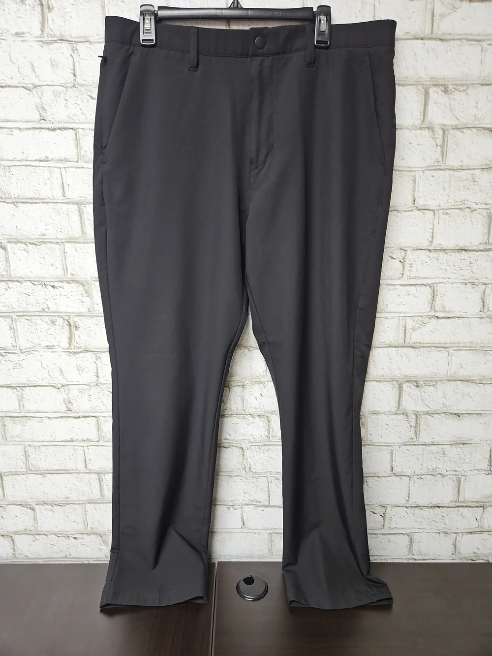 Xersion Men's Black Golf Woven Open Bottom Pants Size 36x30